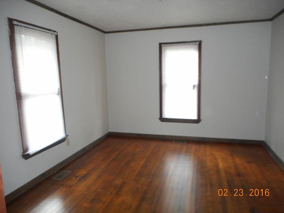 5th image of 348 W Noel Ave #House