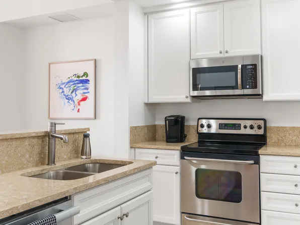 801 S Olive Avenue #1002, West Palm Beach, FL 33401