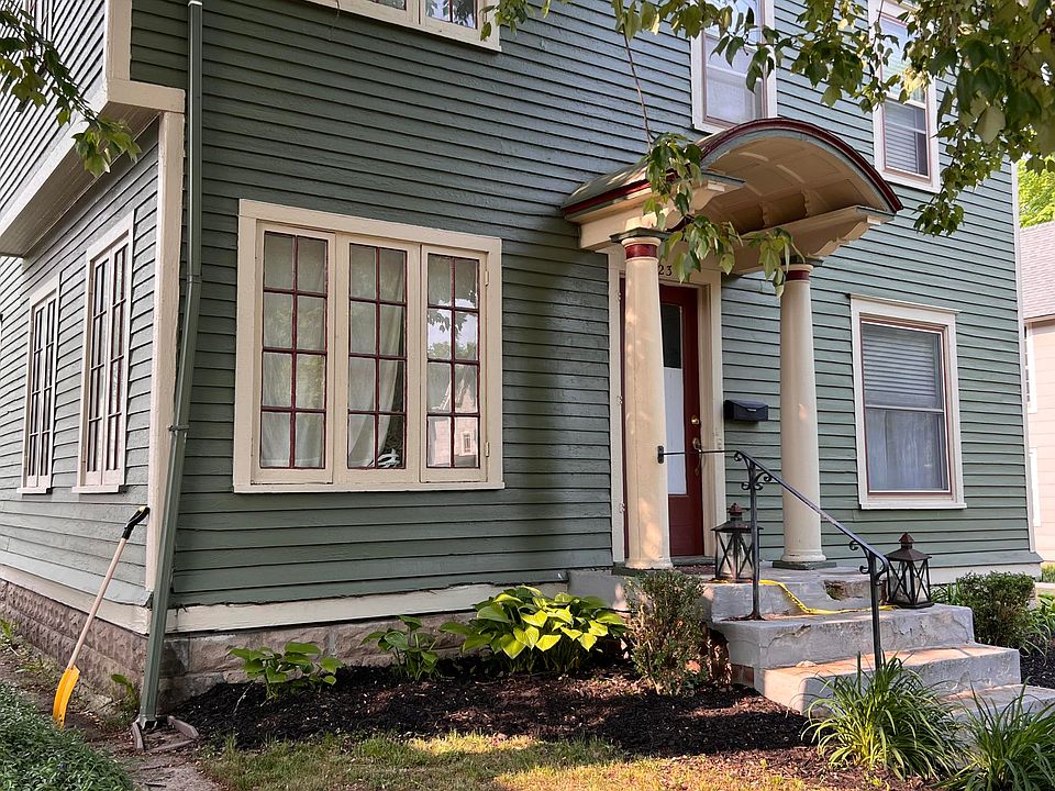 1st image of 623 Kellogg St SE