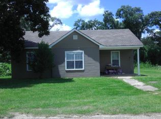 309 E Smith St, Poplarville, MS 39470