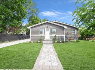 11 Wyckoff Ave, Pt Jefferson Station, NY 11776