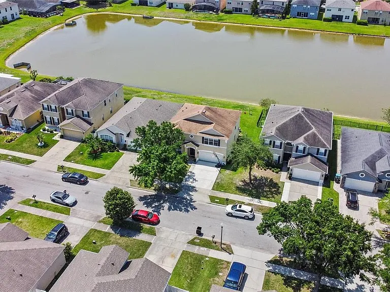 4904 Adair Oak Dr — Photo 32