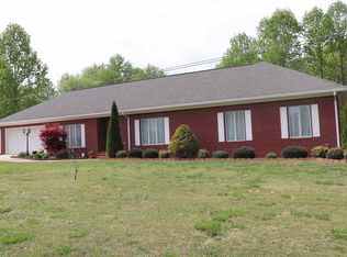 545 Chase Rd, Cornelia, GA 30531