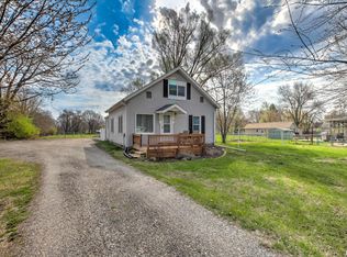 913 Springfield Rd, East Peoria, IL 61611