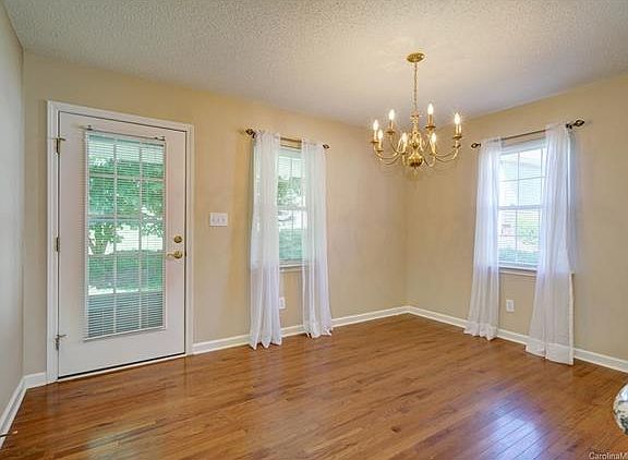 5th image of 197 Oak Village Pkwy #116
