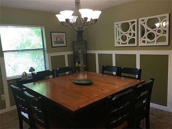 5th image of 5018 Cedar Creek Dr