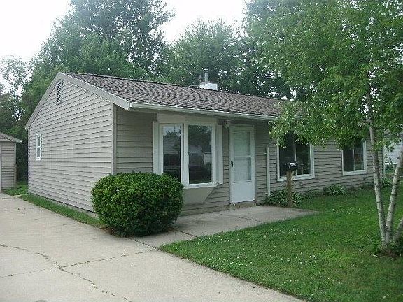 3rd image of 1640 Phyllis St