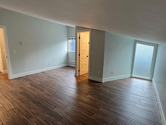 5th image of 719 141st Ln SE