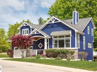 10579 Camrose Cir, Traverse City, MI 49684