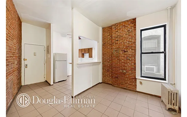 Rented by Douglas Elliman | media 10