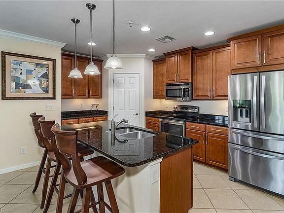 2nd image of 23560 Alamanda Dr Unit 101