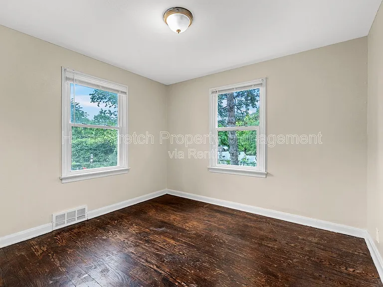 8124 Titus Rd — Photo 8