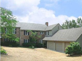 41 Stonedge Rd, Lookout Mountain, TN 37350