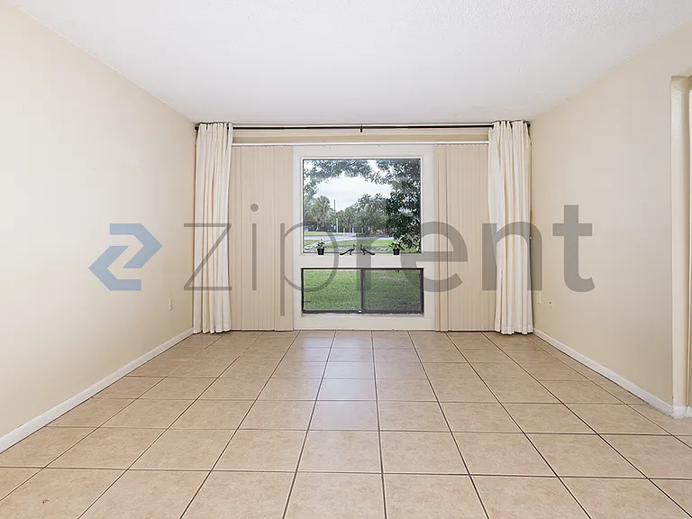 5755 Peregrine Ave — Photo 7