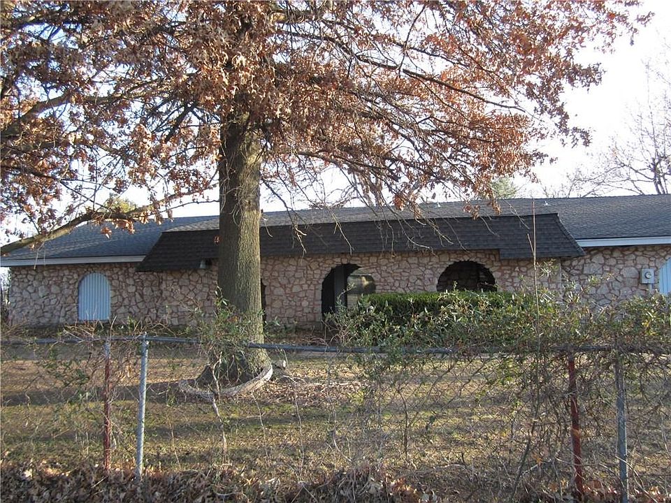 1st image of 14600 Arrowhead Dr