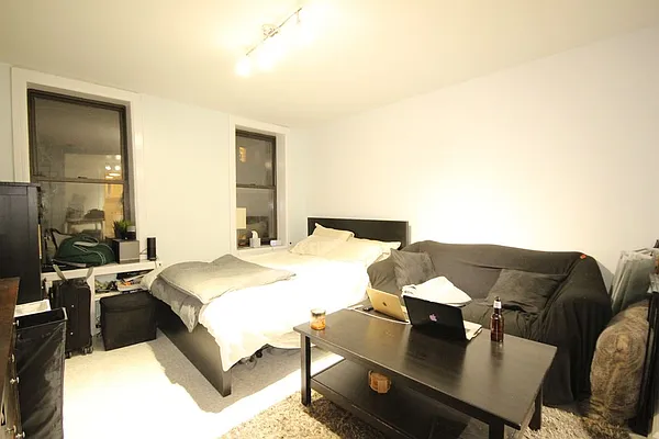 Rented by Dynamik Realty | media 42