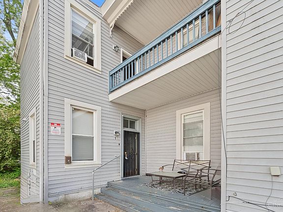 3rd image of 4033 W Liberty St