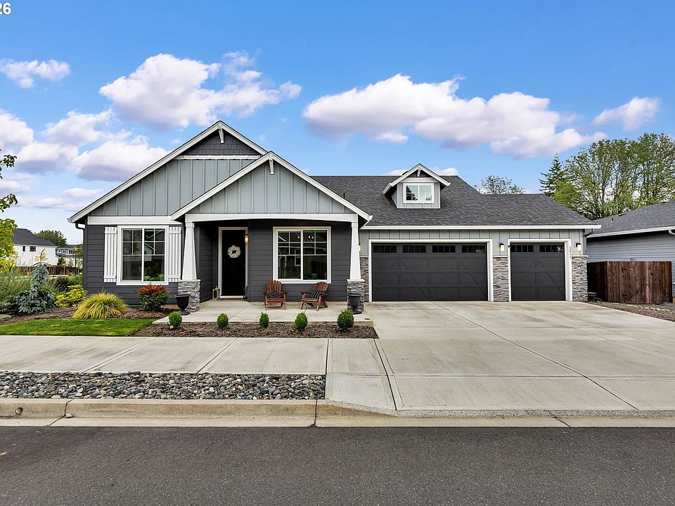 1st image of 2835 SE 20th Ave