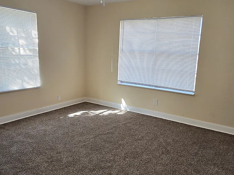 4211 Chartres St #6 — Photo 13