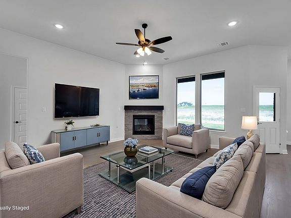 3rd image of 128 Lila Lake Dr