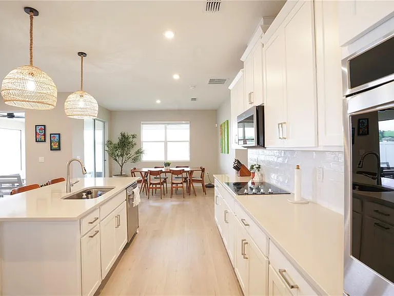 7964 Waterfield Ave — Photo 3