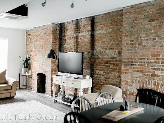 2nd image of 166 S 18th St #10289362