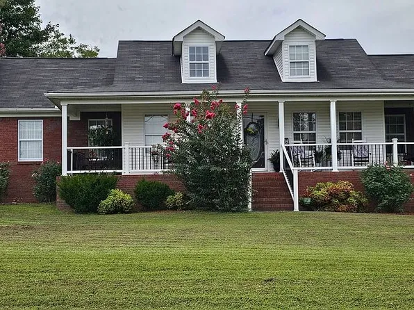 12 Brown Creek Dr, Fayetteville, TN 37334
