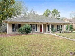 4910 Pinehill Dr, Baton Rouge, LA 70817