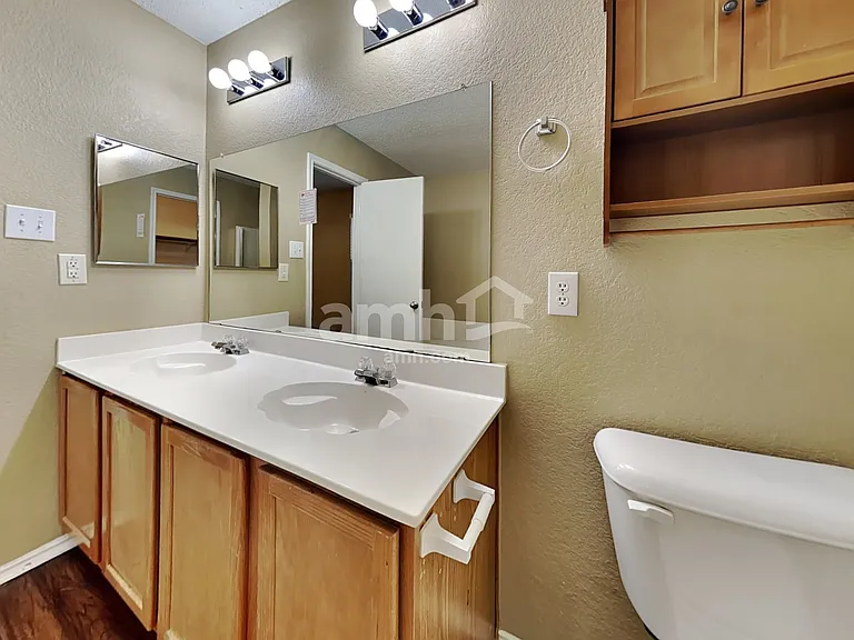 5112 Prestwick Dr — Photo 13