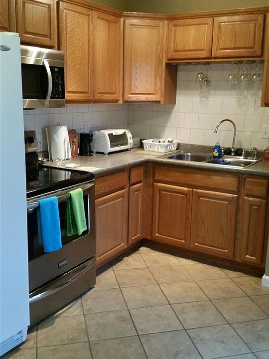 2nd image of 2330 W 58th St