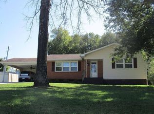1410 W 2nd St, West Plains, MO 65775