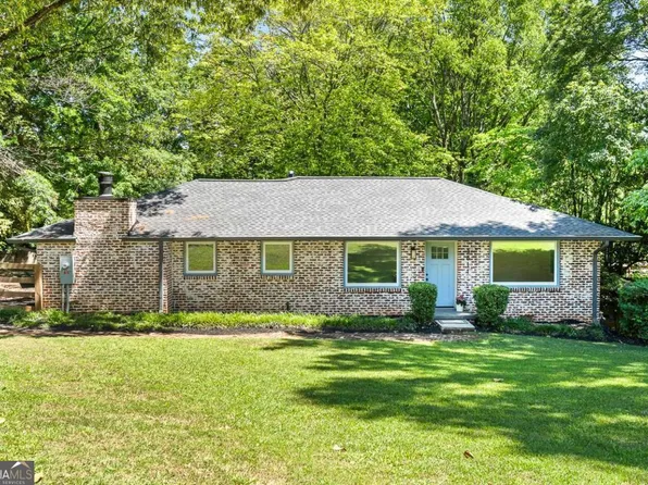 3811 Hillcrest Dr SE, Smyrna, GA 30080