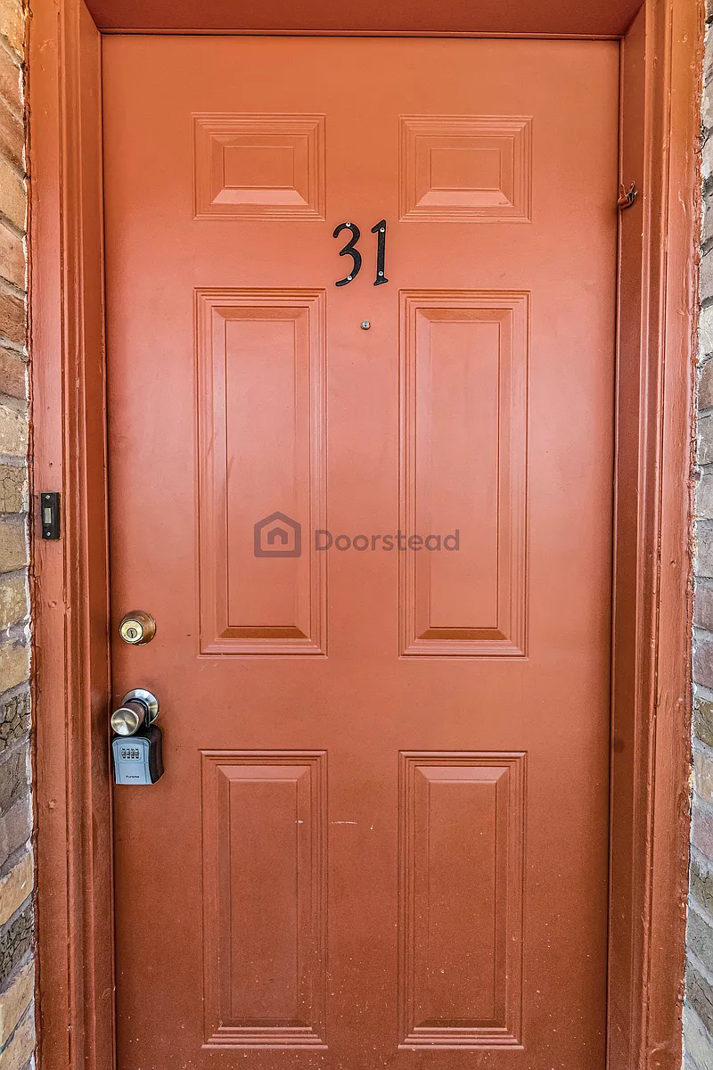Building Photo - 9400 Montrose Ct #31