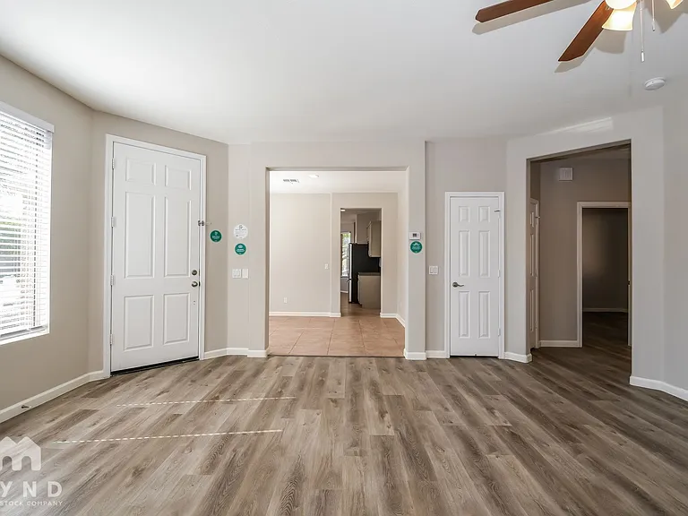 41201 N Yorktown Trl — Photo 4