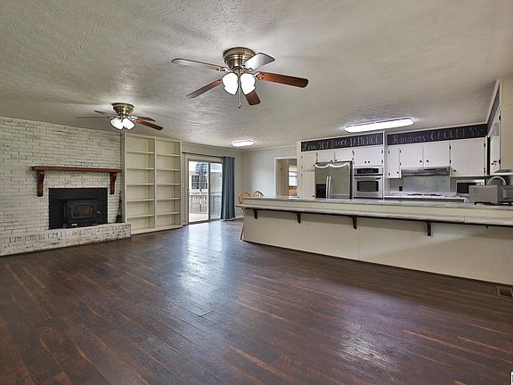 5th image of 1740 Lister Dr
