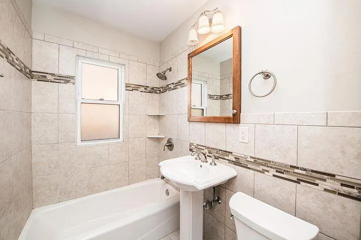 Bathroom w/ Heated Floors