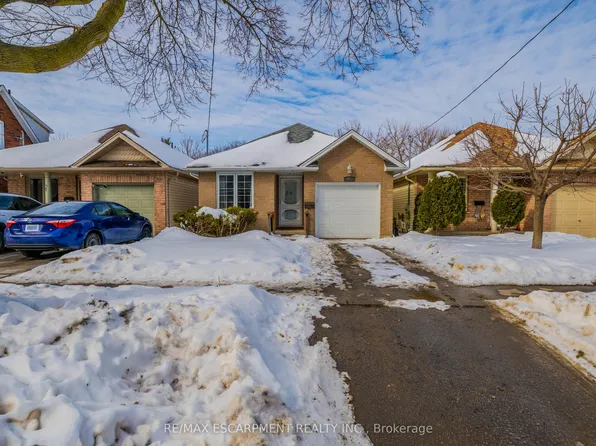 58 Waterloo St #2, Brantford, ON N3T 3R8