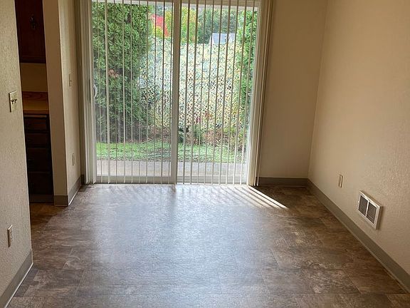 4th image of 406 Waldo Ave SE APT H4