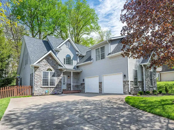 1163 S Weatherstone Ln, Bloomington, IN 47401