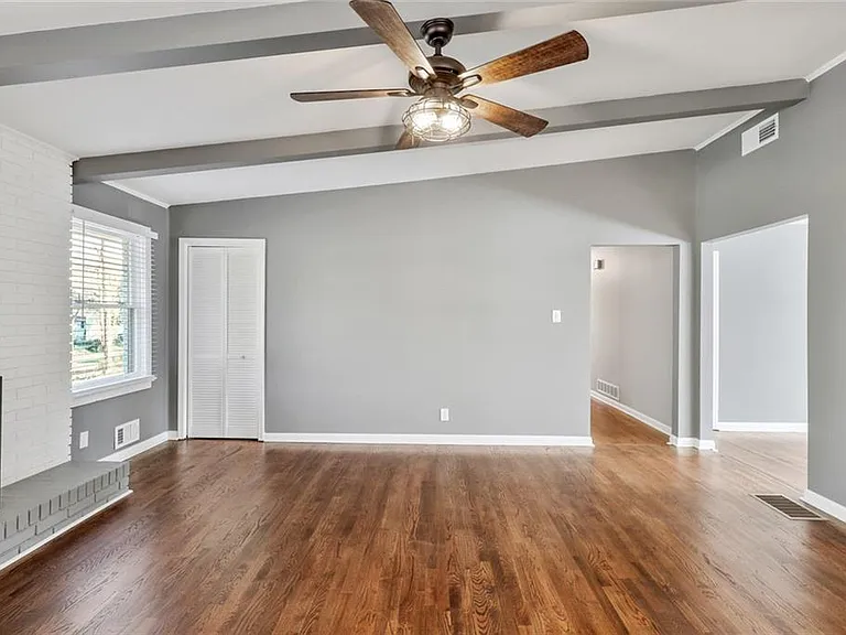 2341 Rubart Dr — Photo 9