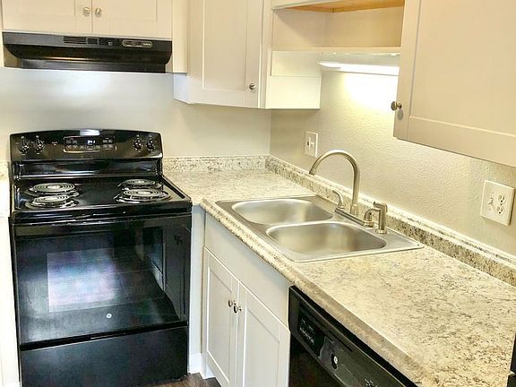 3rd image of 3444 S Marion St #10955811