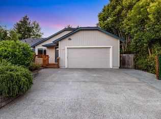 1318 Megan Pl, Rohnert Park, CA 94928