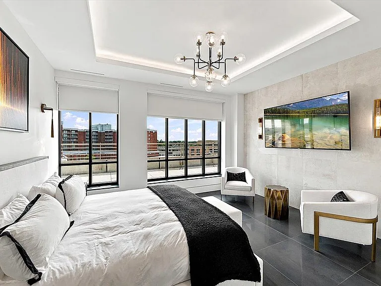 34901 Woodward Ave #5 — Photo 44