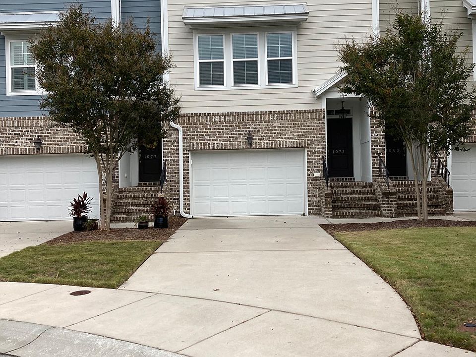 1st image of 1073 Bowman Woods Dr