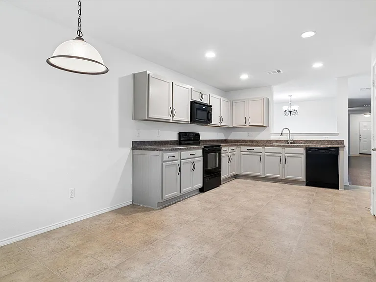13221 Galaxy Dr — Photo 11