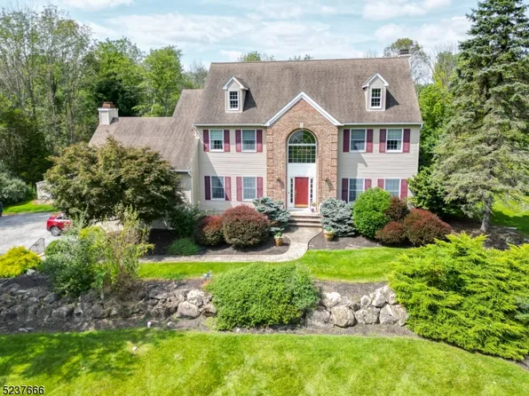 10 Misty Ln, Green Twp., NJ 07821