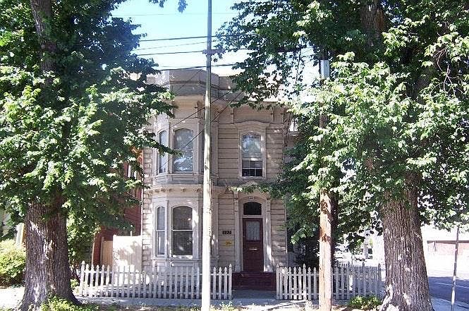 1st image of 197 N 5th St APT 2