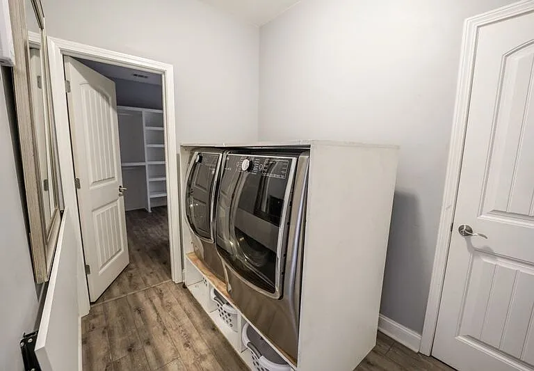 425 Wicklow Dr — Photo 19