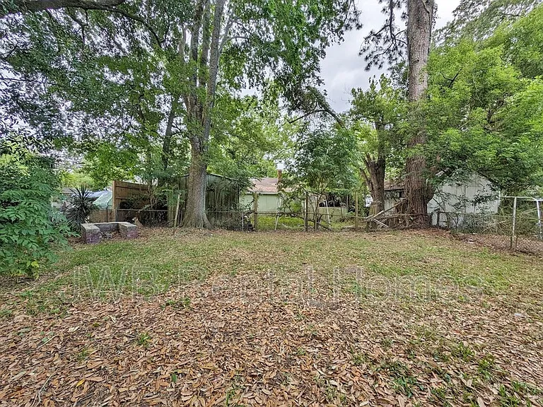 3312 Ernest St — Photo 6