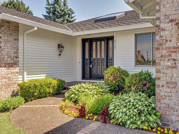 2nd image of 2105 Bridle Way